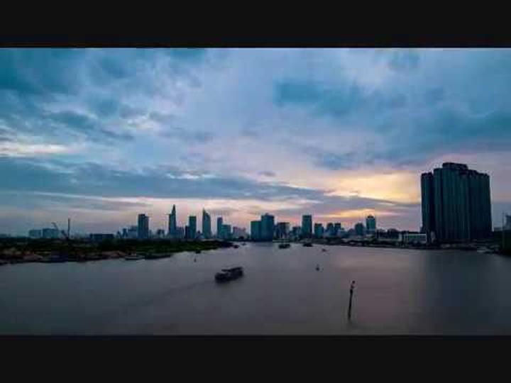 Khám phá Thế giới, Kiếm Tiền từ Vlog: Hotspot Matrix - Người Bạn Đồng Hành