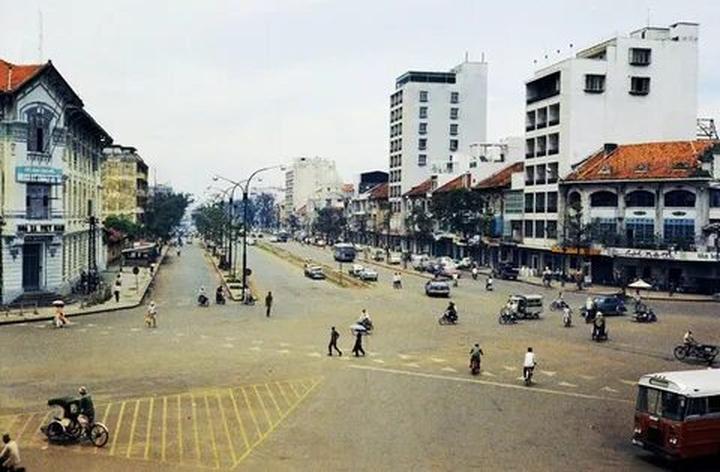 Hotspot Matrix: Biến Chiều cao trên 1,9 m: Lợi thế thành cơ hội marketing đột phá